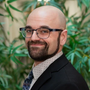 image of agent Bryan Ales