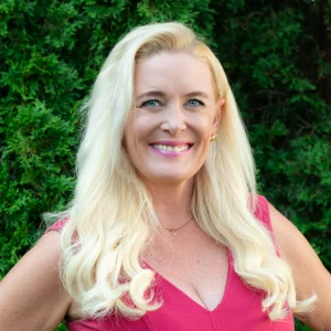 image of agent Amy Smith