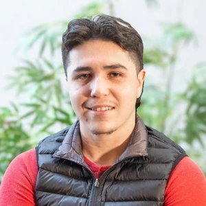 image of agent Eric Gonzalez