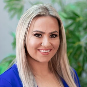 image of agent Jamie Glass