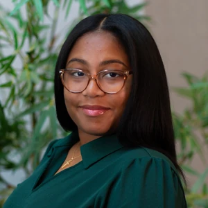 image of agent Kiersten Cook