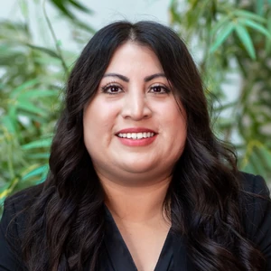 image of agent Marlen Cordova