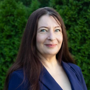 image of agent Sona Johnson