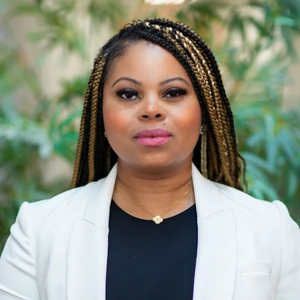 image of agent Starbrina Smith